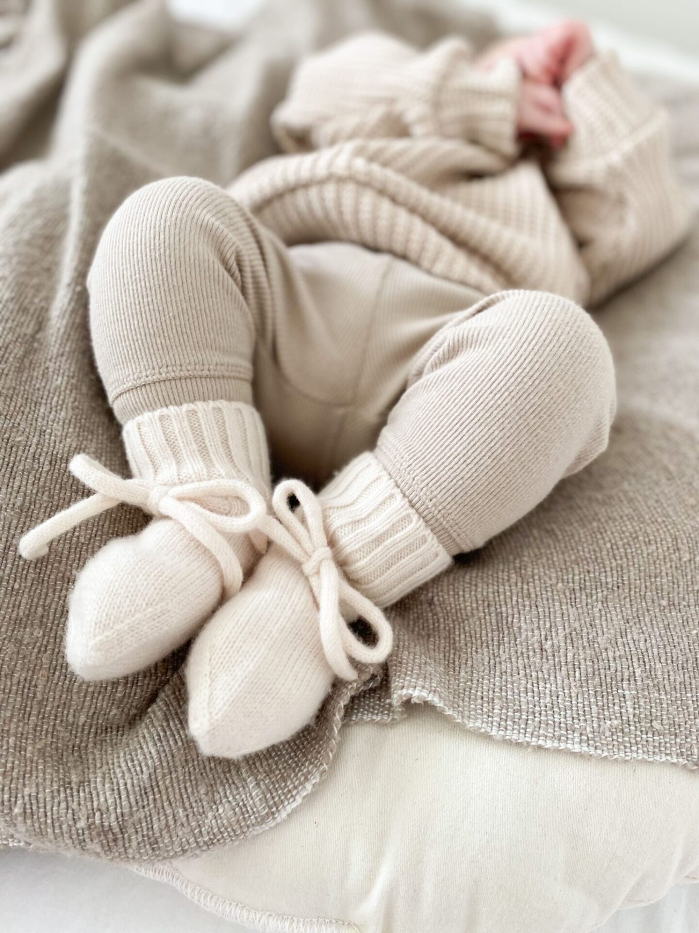 vetement bebe naissant et chaussure bébé