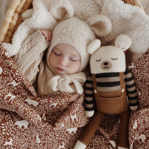 Doudou plat bébé en laine  Ourson - Main sauvage - Sundays Kids Store