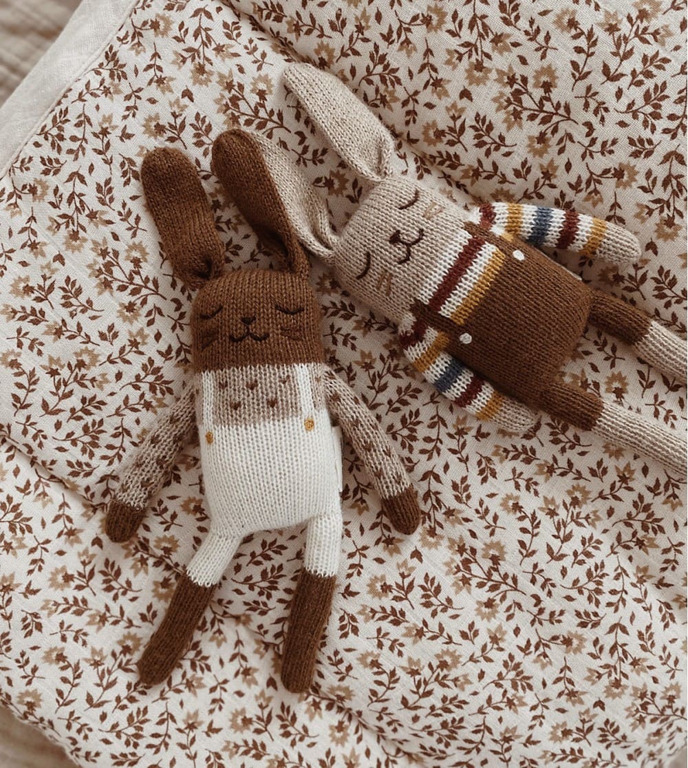 doudou-main-sauvage-salopette-ecru-sundays-kids-store