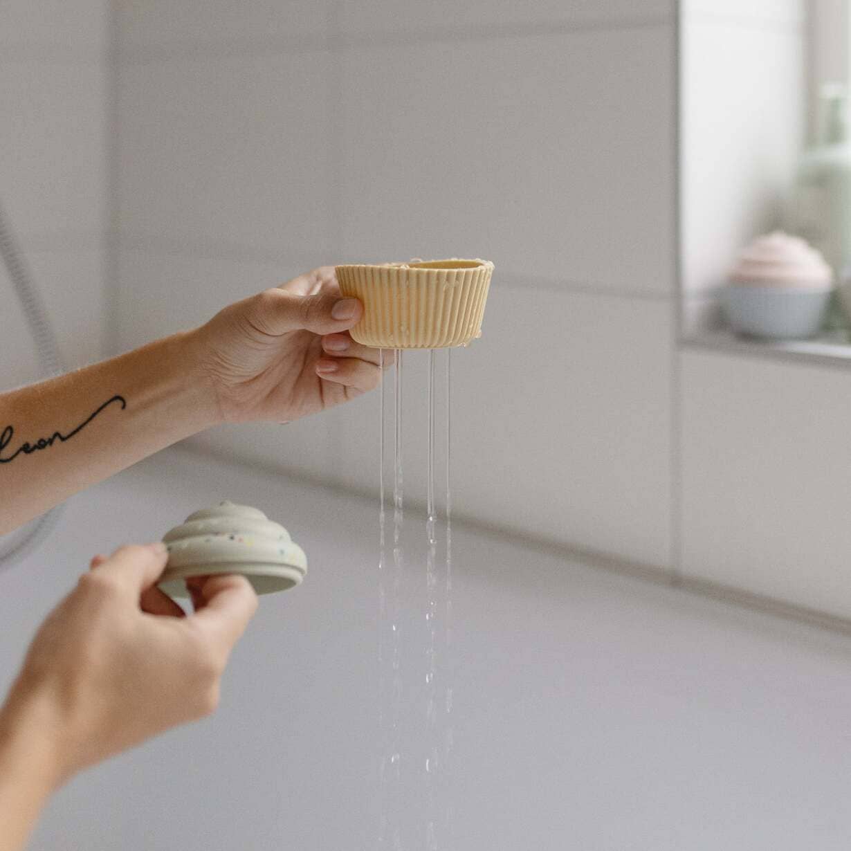 jouet-bebe-silicone-cupcake-mushie-sundays-kids-store-2