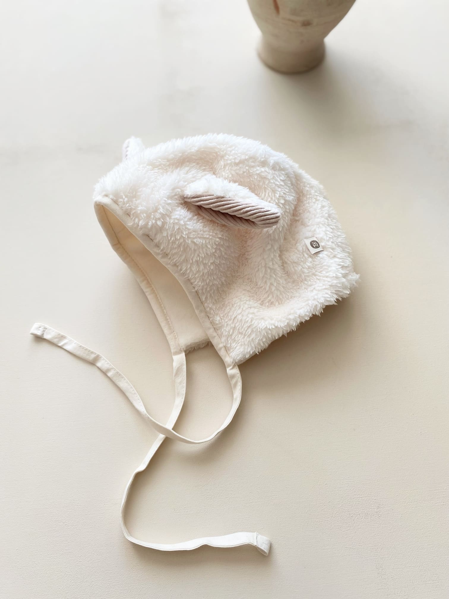 bonnet-bebe-agneau-polaire-sundays-kids-store