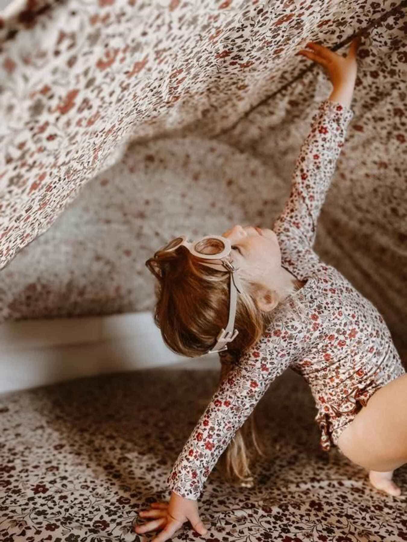 maillot-de-bain--fille-mrs-ertha-sundays-kids-store-magic-garden-4