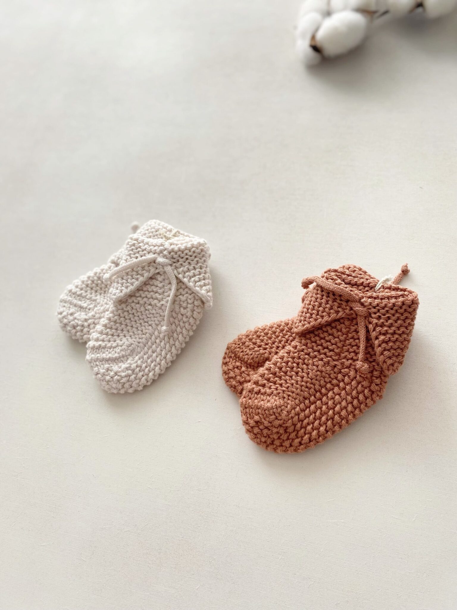 tricot chaussons layette bébé bottes aigle - Les aiguilles de Lulu
